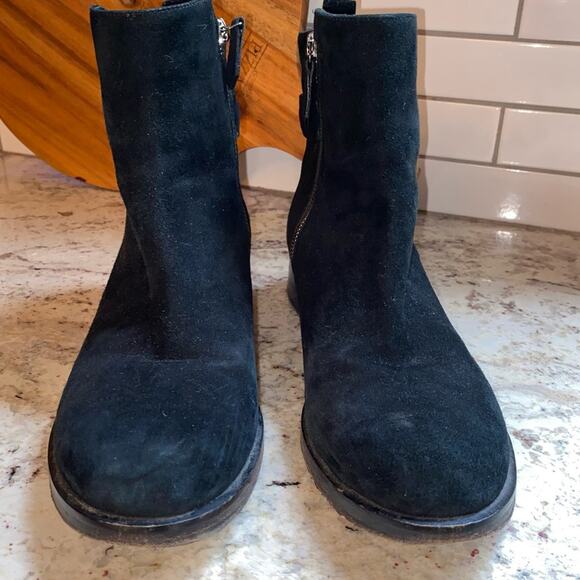 REED KRAKOFF $1k Black Suede Italian Made Chelsea Boots | 37.5 US 7.5 - Picture 2 of 16